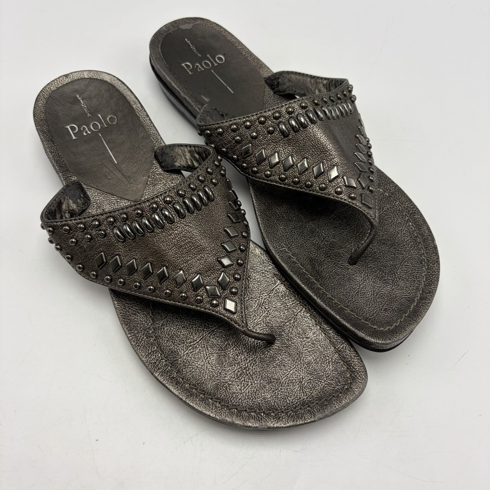 Linea Paolo Sandals Womens 8 Leather Slip On Metallic Studded Casual Read